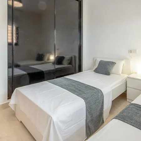 Apartment In Mijas Costa With Wifi *